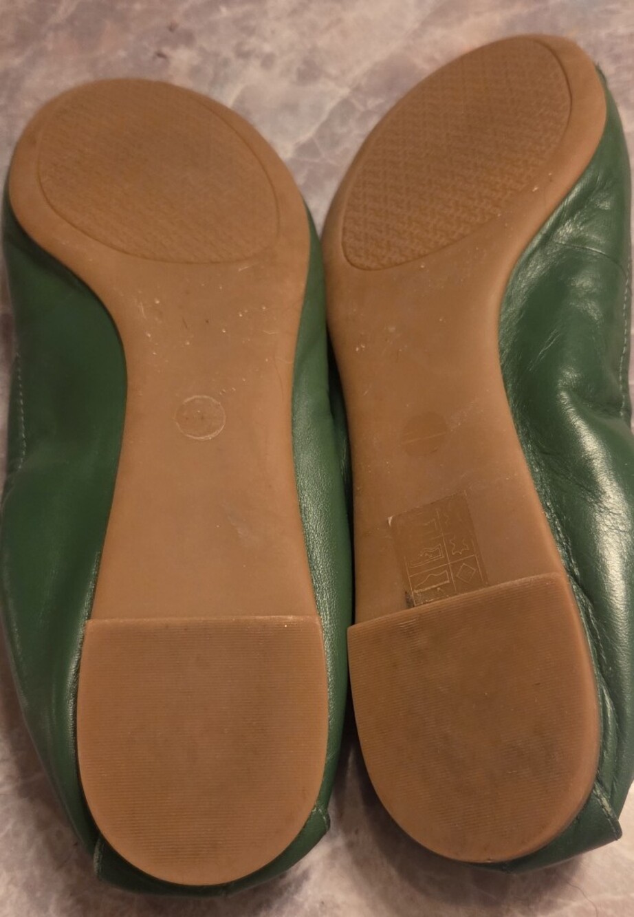 Tory Burch Green Leather Ballet Flats - Picture 6 of 6